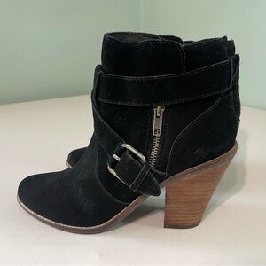 Dolce Vita Black Suede Ankle Boots Biker Distressed Booties Winter Size 9